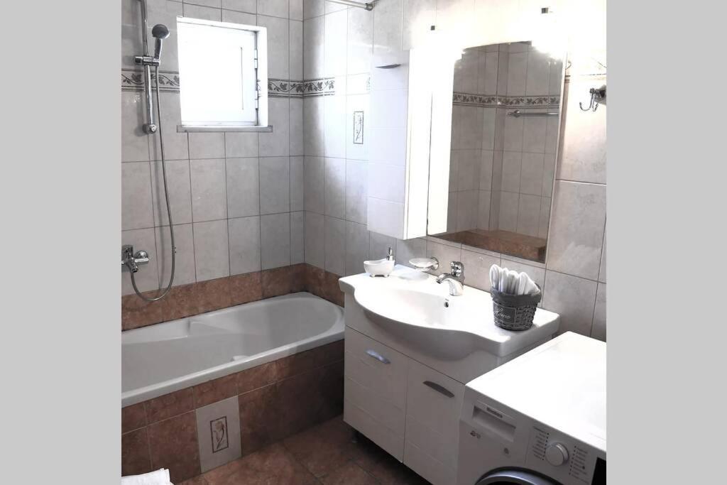 Pogonia Sea View Apartment 外观 照片